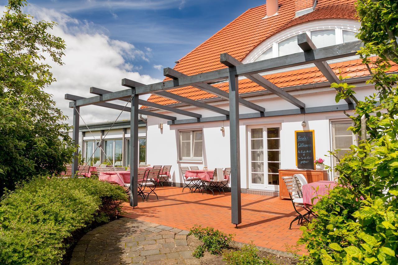 H.W.S. Hotel Der Wilde Schwan Sagard Exterior foto